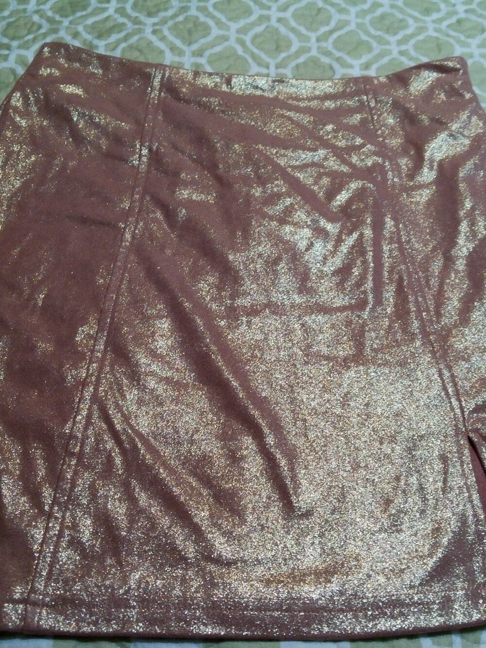 MAINSTRIP METALLIC SKIRT PEACHY MAUVE COLOR SIZE MED NEW WITHOUT TAGS